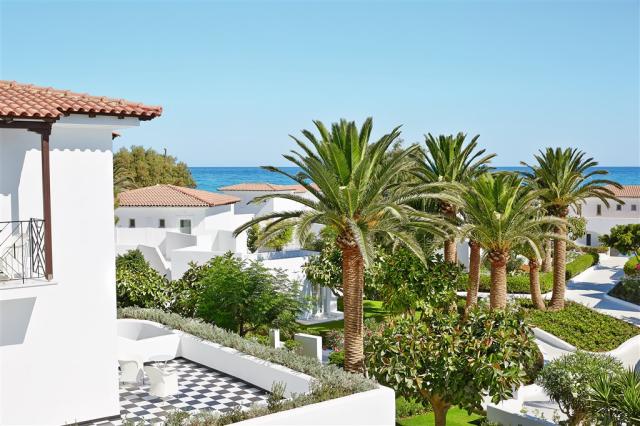 39-Luxurious-Villas-and-Suites-amidst-Cretan-gardens_ca039_72dp