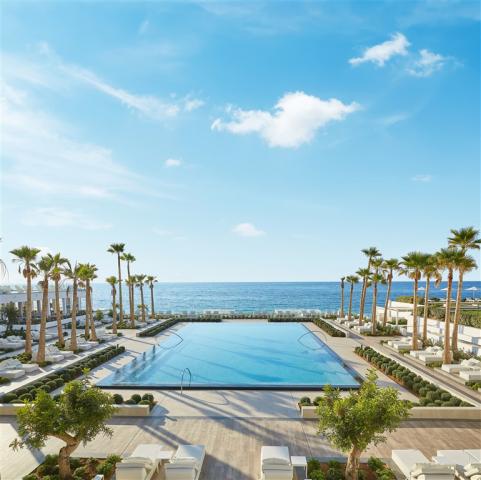 02-Sun-filled-main-big-blue-pool_72dpi.jpg