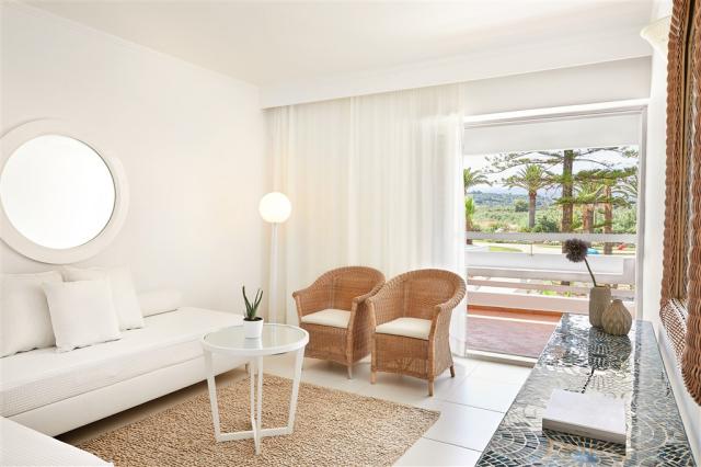 33-Family-Apartment-with-two-separate-sleeping-areas-and-garden