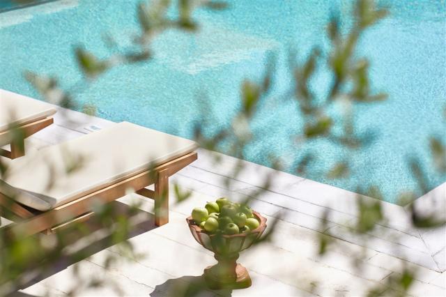 03-Villa-Oliva,-An-ideal-location-for-secluded-relaxation_72dpi