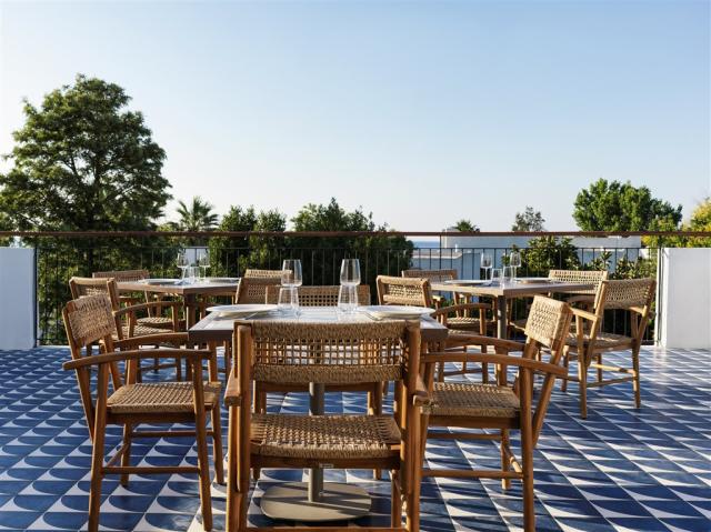 Alas Ouzeri - Greek gastronomy outside.jpg