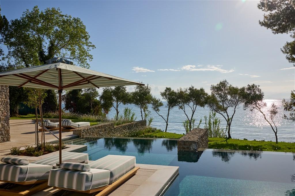 Avali_Pool Area (1).jpg