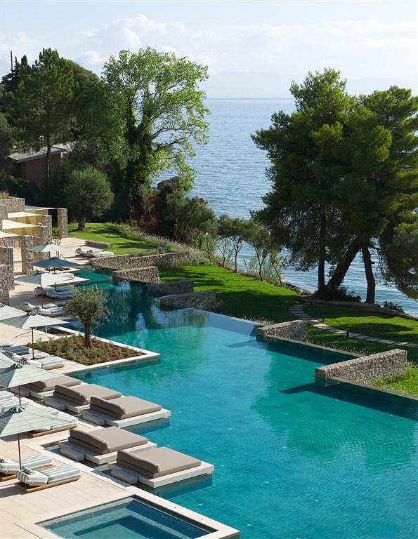 Avali_Pool Area (3).jpg
