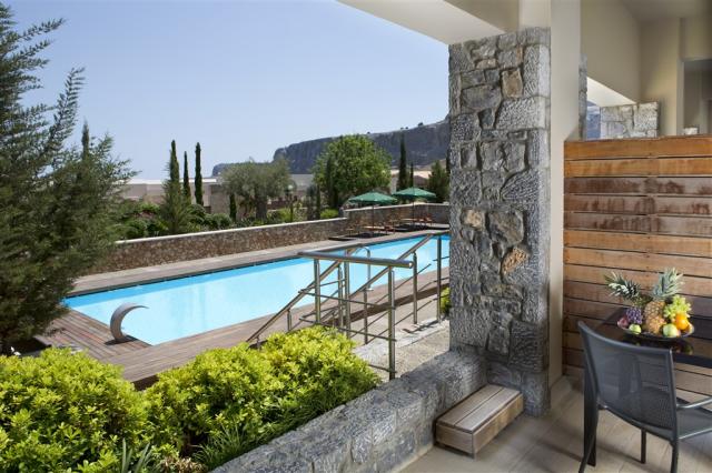 Aquagrand Artistic Luxury Beach Resort - sharing pool.tif