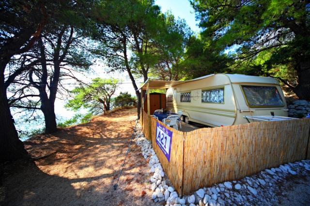 01 Chorvatsko Živogošče luxusní karavany 