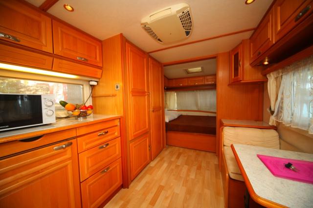 11 Chorvatsko Živogošče luxusní karavany 