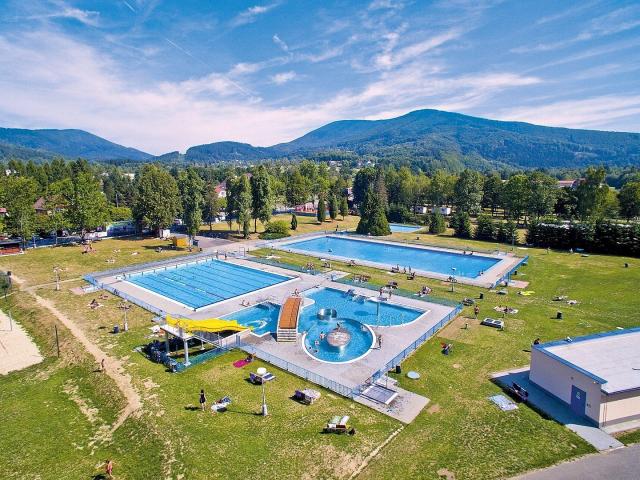 13 01 Rožnov pod Radhoštěm Koupaliště