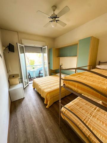 10 Itálie, Cesenatico, hotel PARADOR   Pokoj 2L   4L