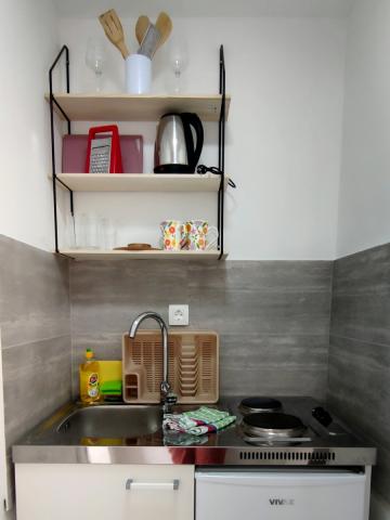 14 Podaca Apartmán č.3 kuchyně