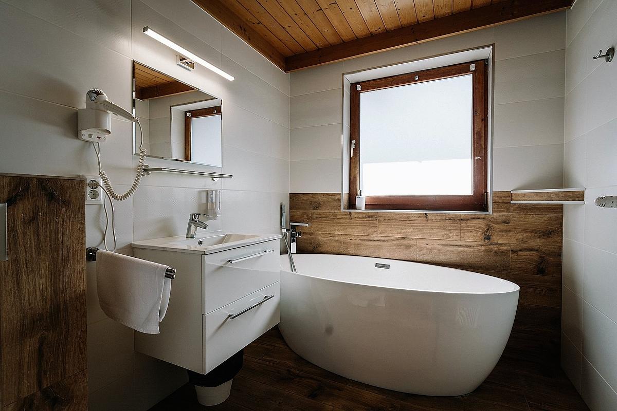 07 SHL Kaprun hotel Post