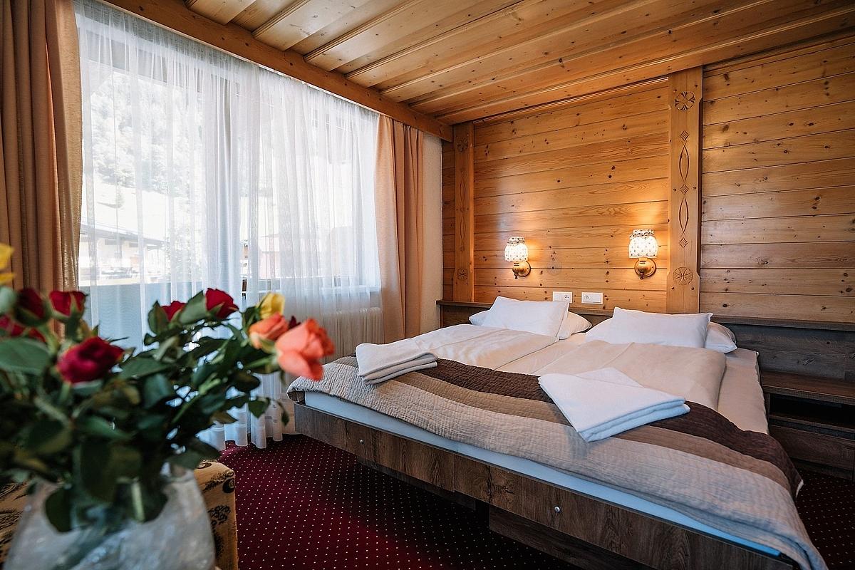 24 SHL Kaprun hotel Post