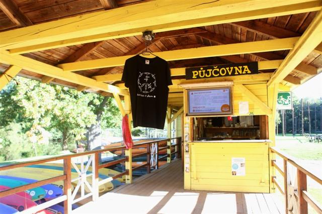 Půjčovna kánoí