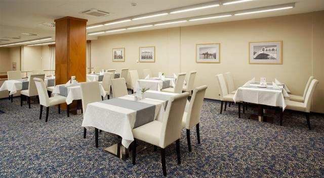 Hotelová restaurace