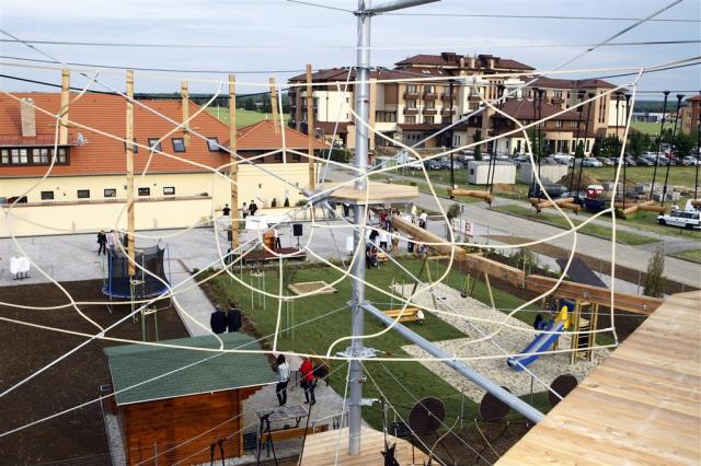 Zážitkový lanový park