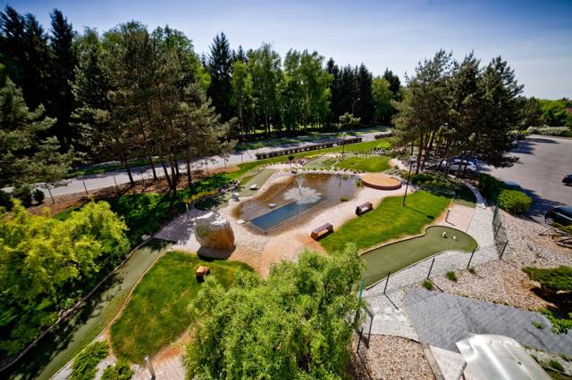 Adventure golf
