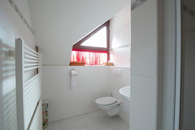 mezonetový apartmán - koupelna