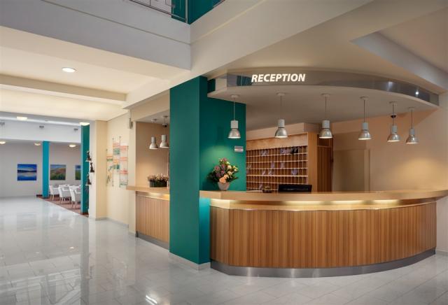 Lobby - Green House