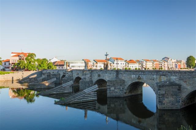 Písek, zdroj: JCCR