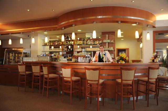 Lobby bar