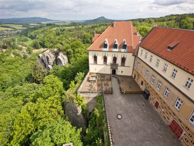 Hotel Zámek Hrubá Skála