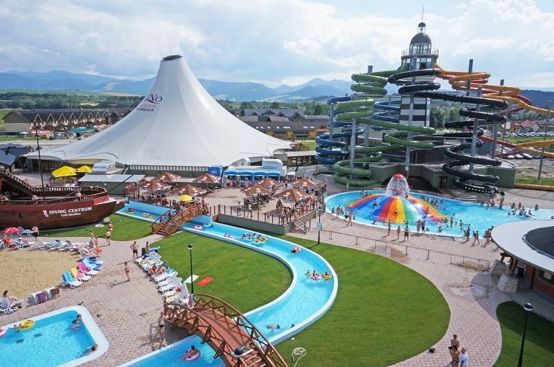Vodní termální Park Bešeňová - letní zóna.