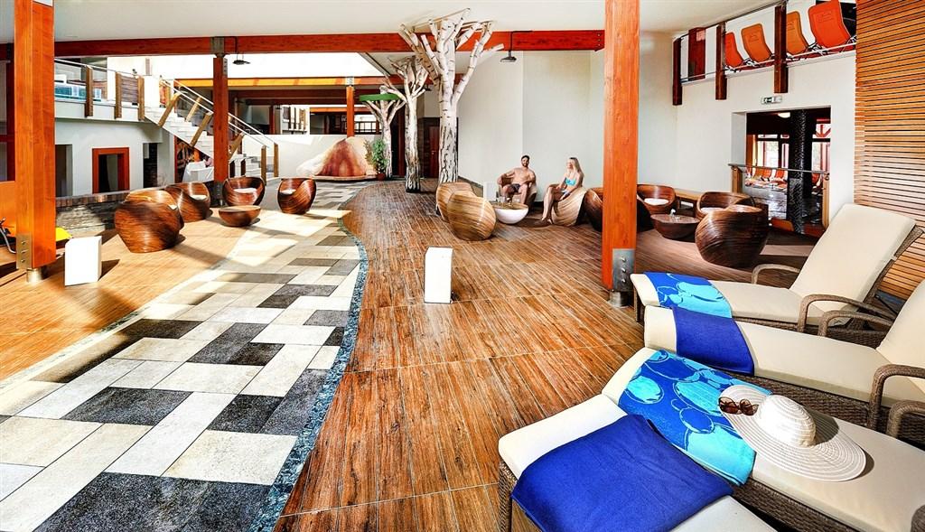 Vodní termální park Bešeňová - atrium - celoroční zóna