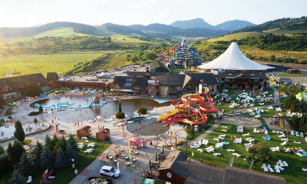 Vodní termální park Bešeňová - letecký pohled