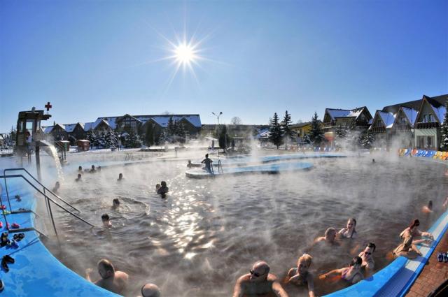 Vodní termální park Bešeňová - geotermální bazény