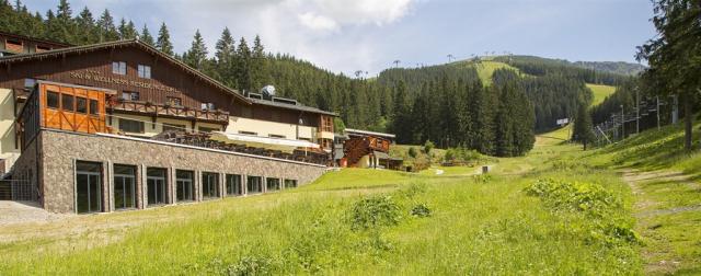 Ski & Wellness Residence Družba