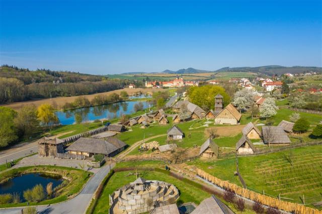 Modrá - zdroj foto m-ark