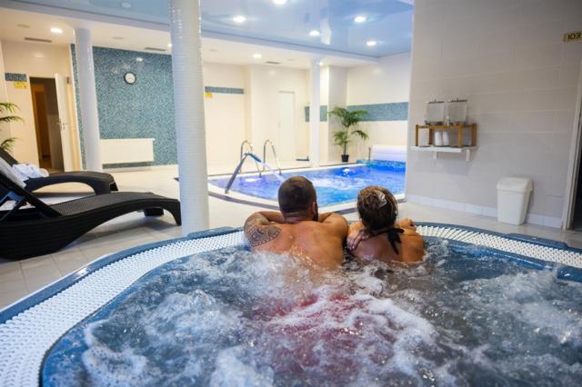 Whirlpool a bazén