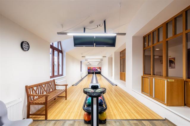 Bowling