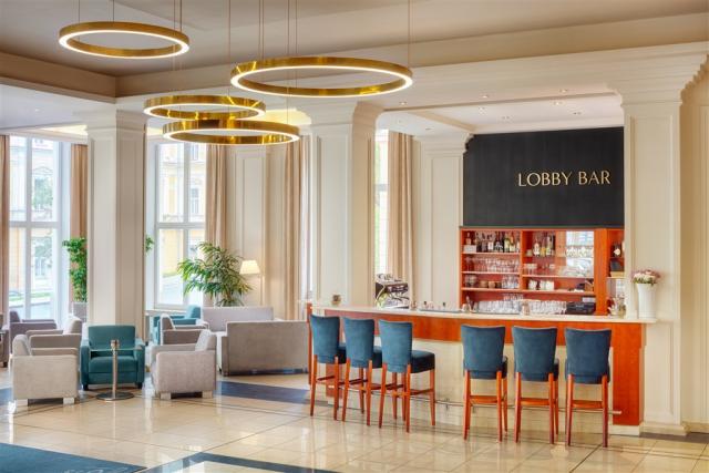 Lobby bar