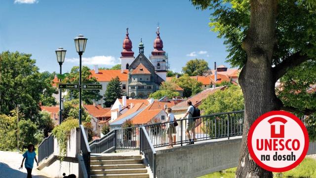 pohled na baziliku sv. Prokopa a lávku do Židovské čtvrti - Zdr