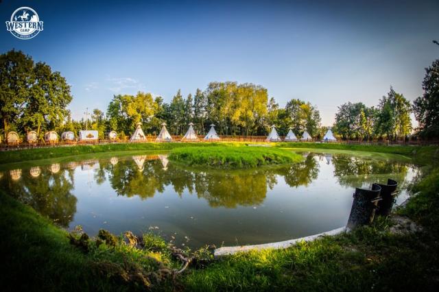 Western Camp Resort