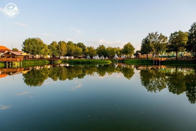 Western Camp Resort
