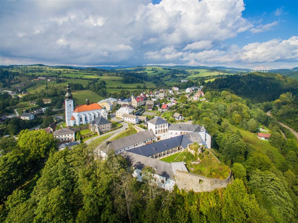 Zámek a hrad Kolštejn Branná, zdroj Agentura m-ARK Olomouc