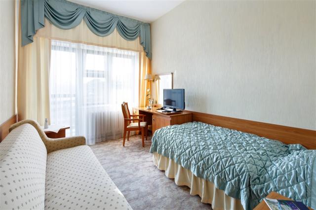 Pohled na jednolůžkový pokoj hotelu WODNIK HOTEL & SPA