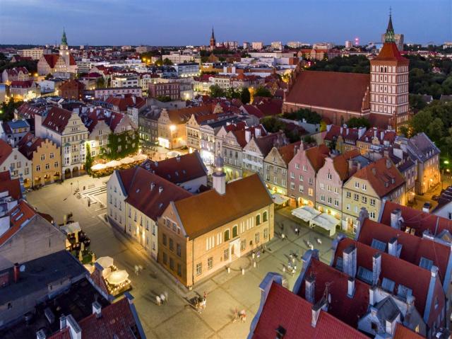 Staré město - noční pohled, foto worldisbeautifuleu