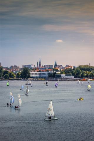 Jezero Ukiel, Grzegorz Januszewicz
