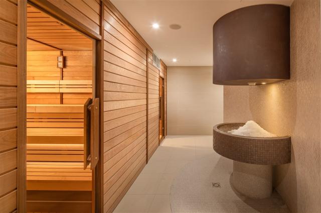Finská sauna a ledová kašna