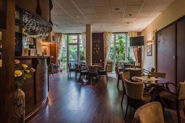 Posezení v lobby hotelu