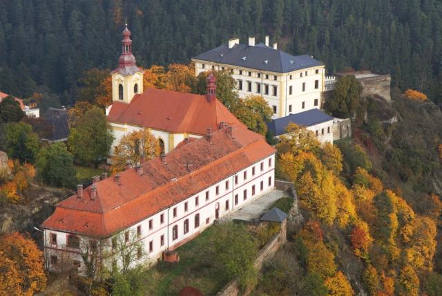 Pohled na Rabštejn nad Střelou