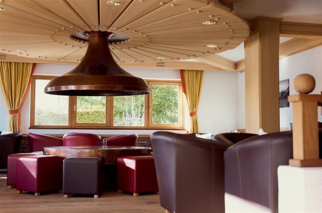 PARKHOTEL KIRCHBERG - lobby