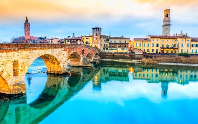 Verona se kromě příběhu nesmrtelné lásky může pochlubit mnoha t