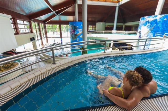 Wellness a bazény hotelu Termal