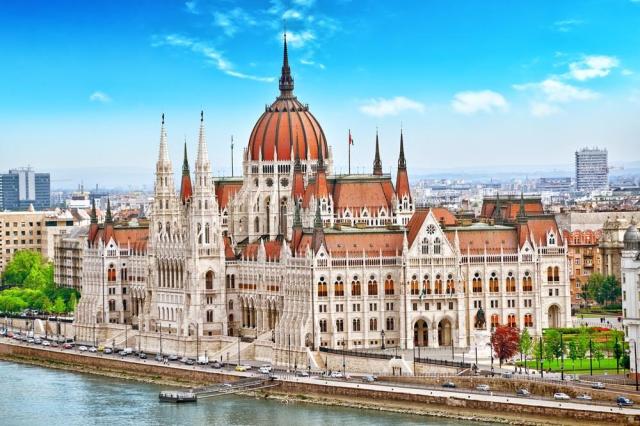 Budapešť