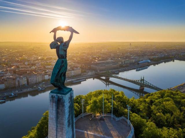 Budapešť