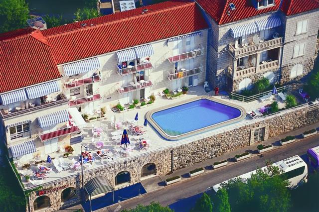 Hotel Komodor***