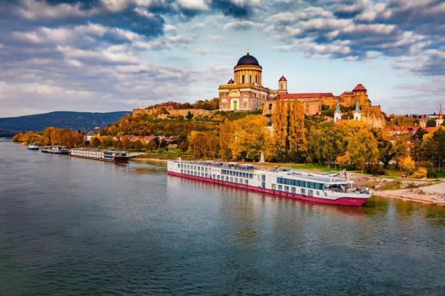 Ostřihomská bazilika Nanebevzetí Panny Marie a sv. Vojtěcha – n